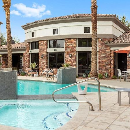 Cozysuites Glendale By The Stadium With Pool 05 Luaran gambar