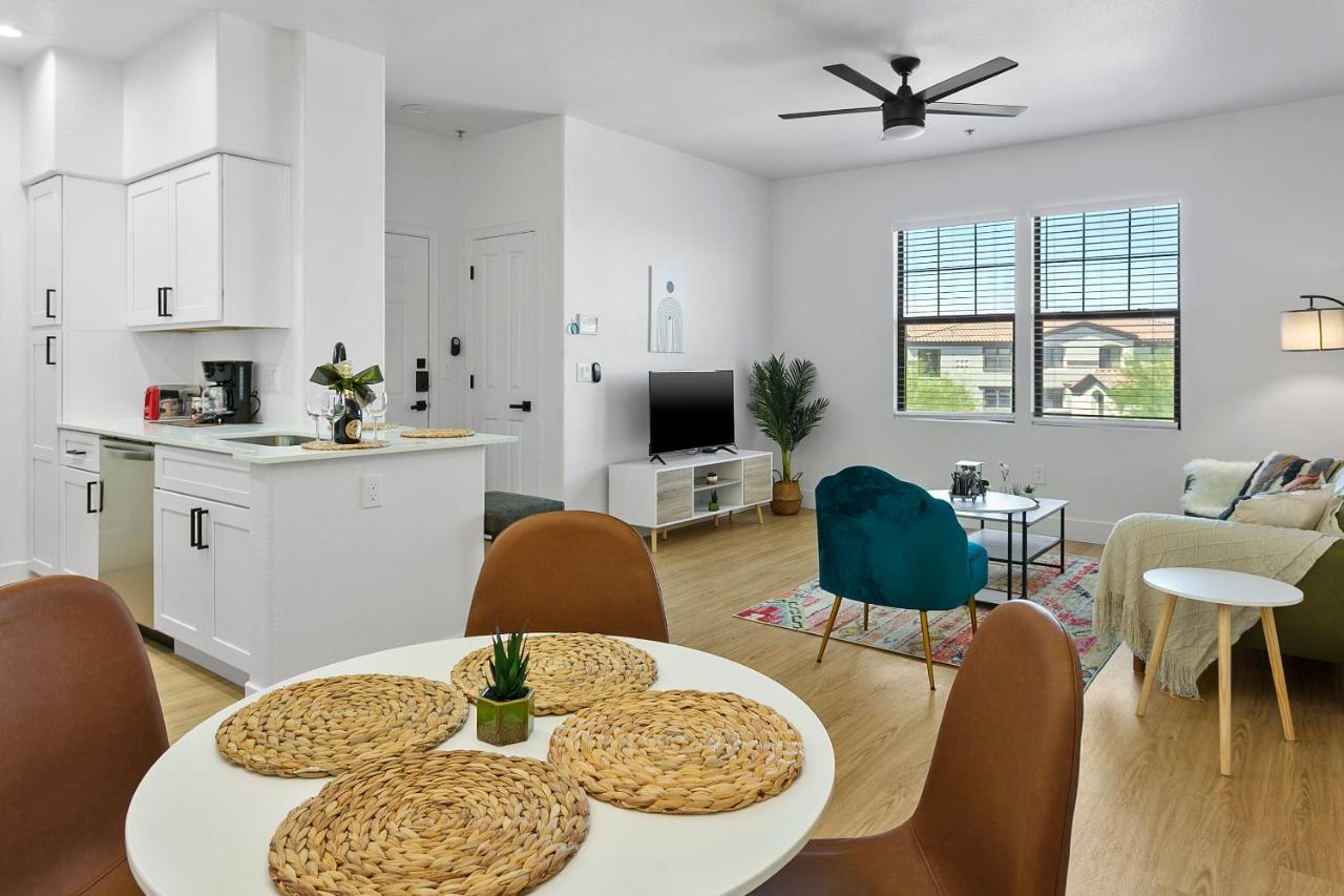 Cozysuites Glendale By The Stadium With Pool 05 Luaran gambar